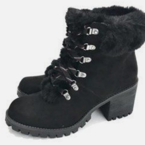 Unionbay Holiday Black Fur Trimmed Boots Size 7M - Picture 1 of 7